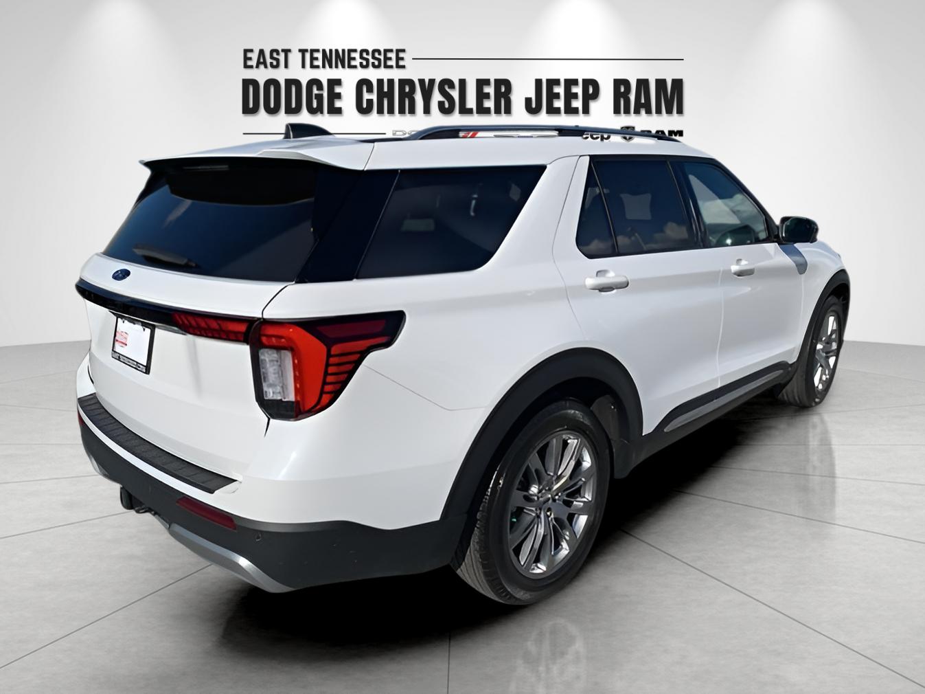 2025 Ford Explorer Platinum photo 3