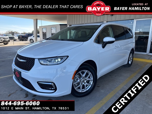 2023 Chrysler Pacifica Touring L's photo