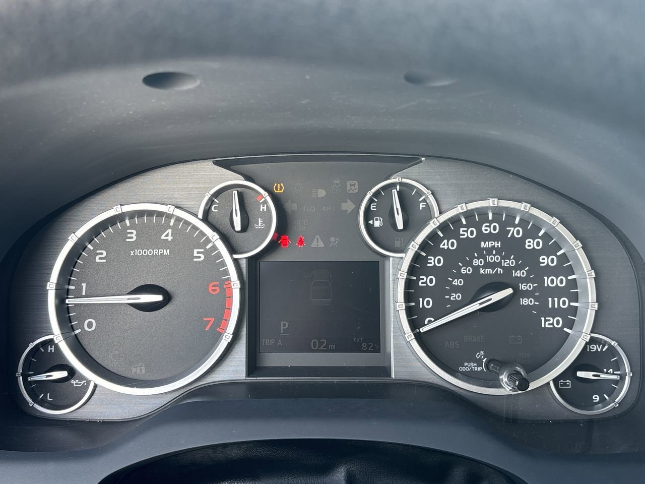 2016 Toyota Tundra SR5 photo 27