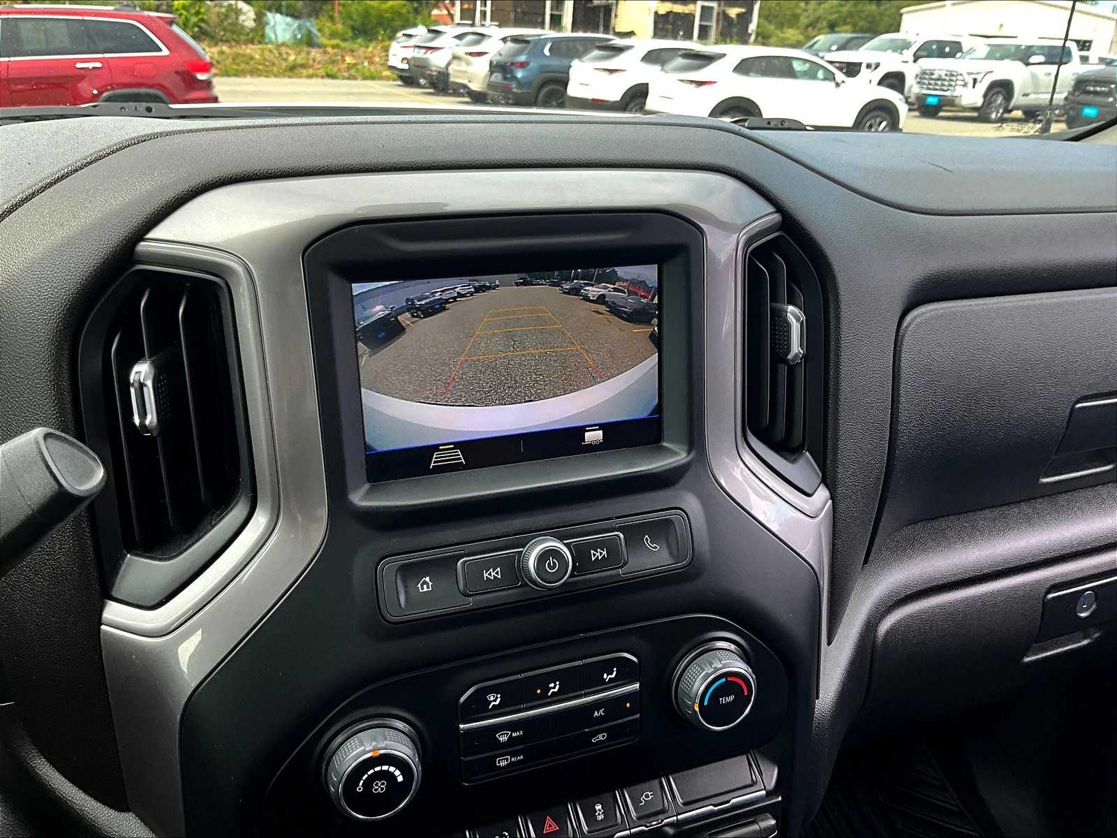 2022 Chevrolet Silverado 1500 Custom photo 16