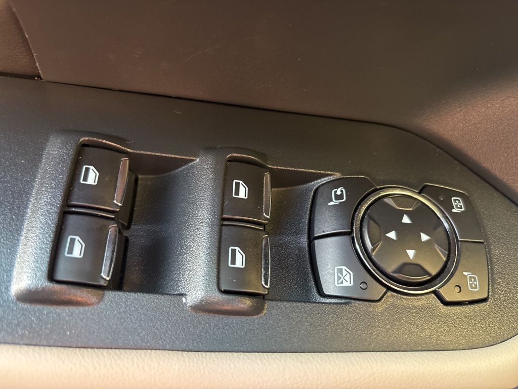 2022 Ford Expedition MAX Platinum photo 15