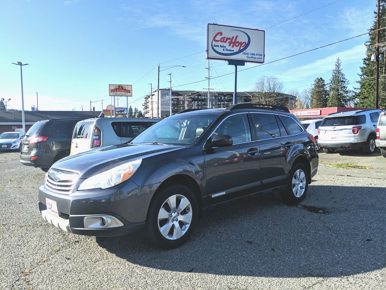 2012 Subaru Outback Limited's photo