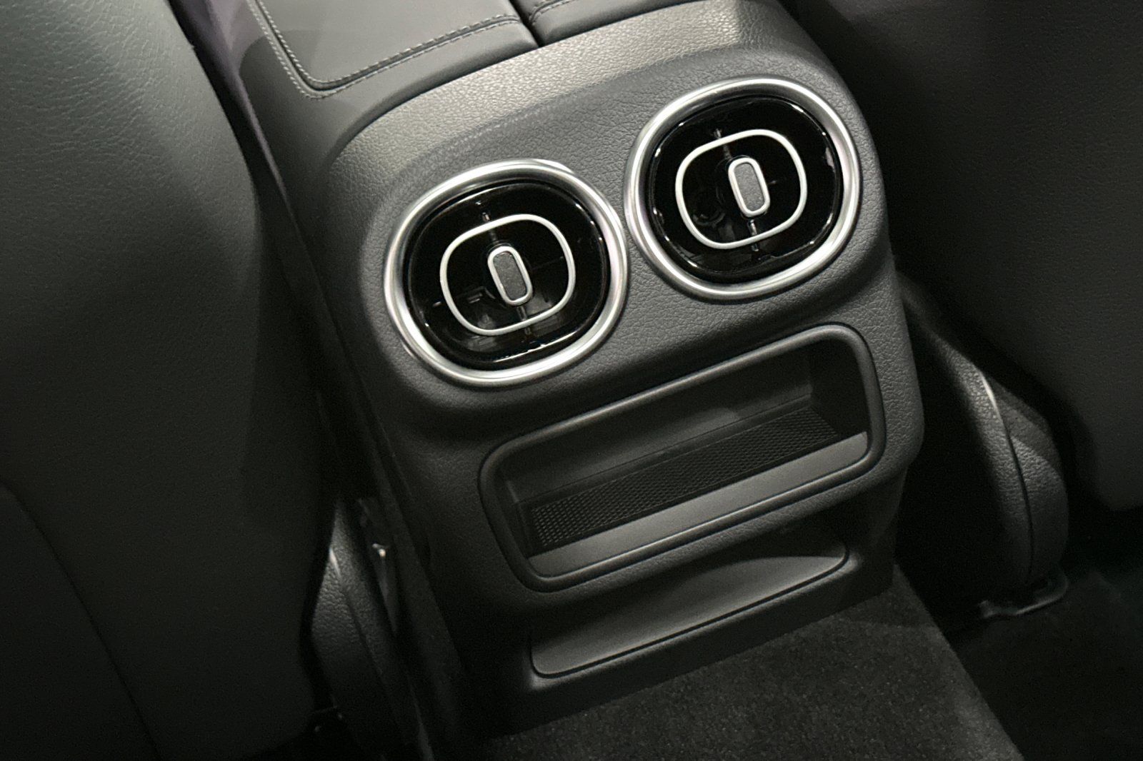 2025 Mercedes Benz GLC 63 AMG S E PERFORMANCE 4MATIC photo 19