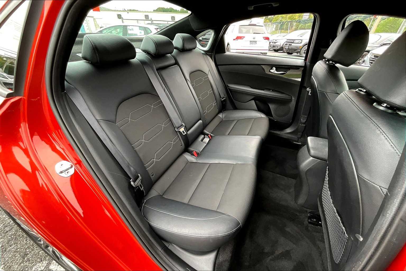 2023 Kia Forte GT-Line photo 19