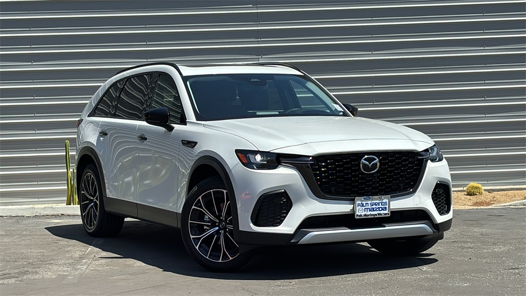 2025 Mazda CX-70 Premium Package's photo