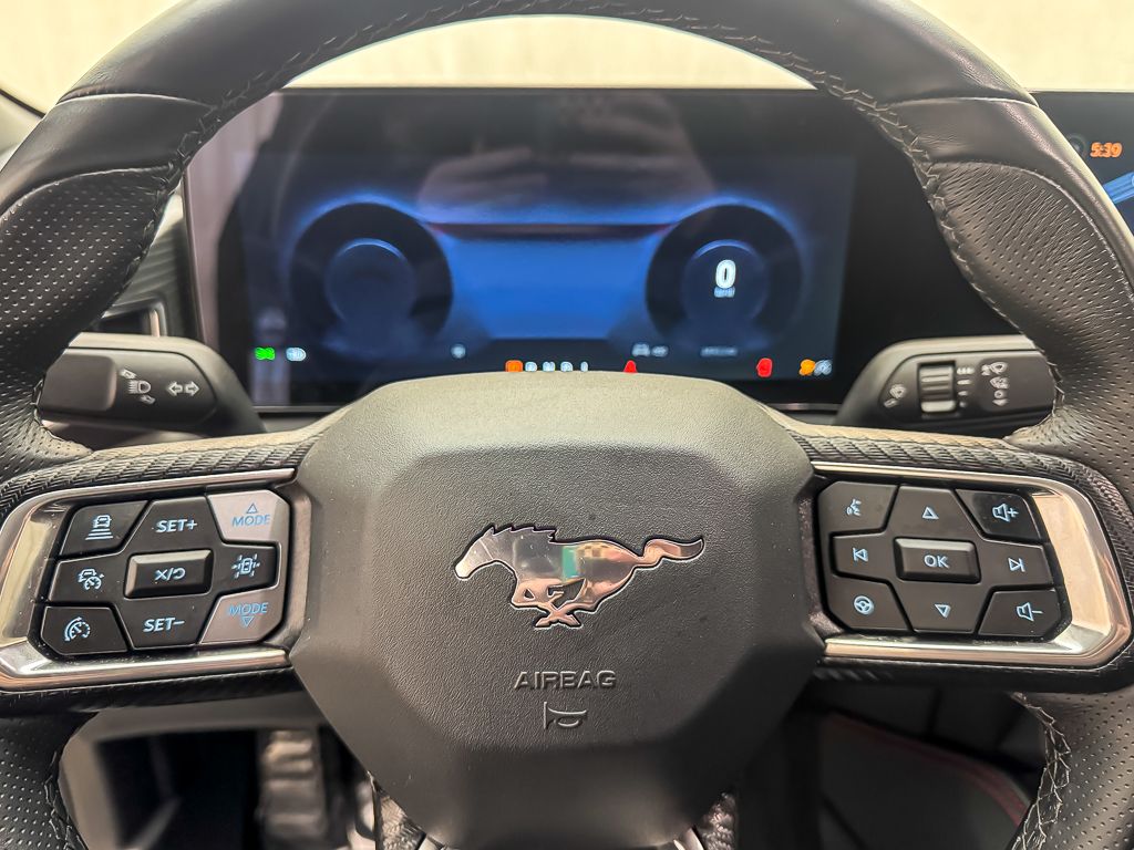2025 FORD MUSTANG - Image 13