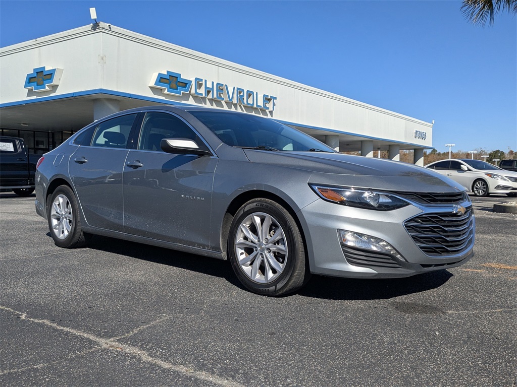 2023 Chevrolet Malibu 1LT photo 2