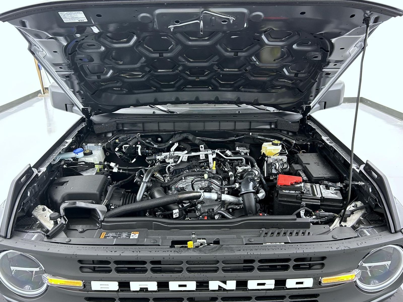 2025 Ford Bronco Base photo 22