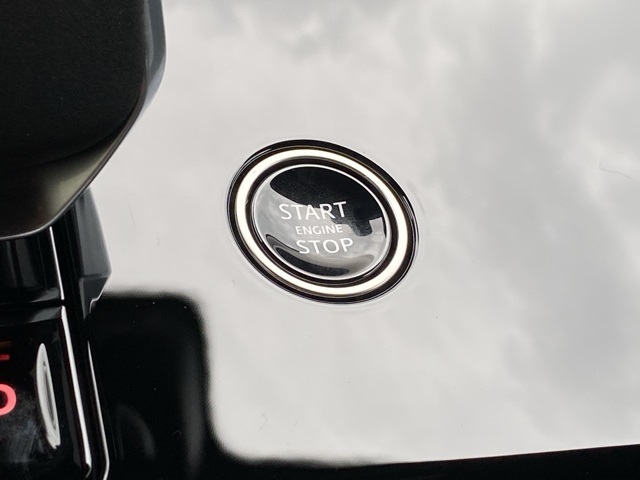 2025 Land Rover Range Rover Sport SE photo 16