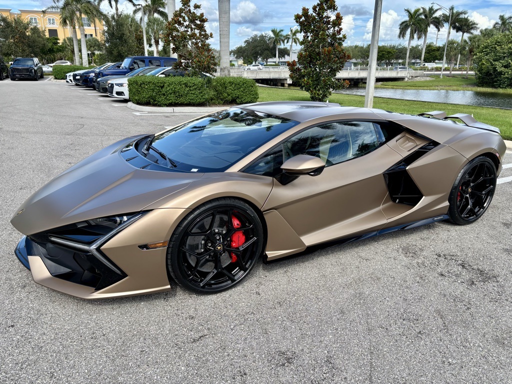 2024 Lamborghini Revuelto photo 15