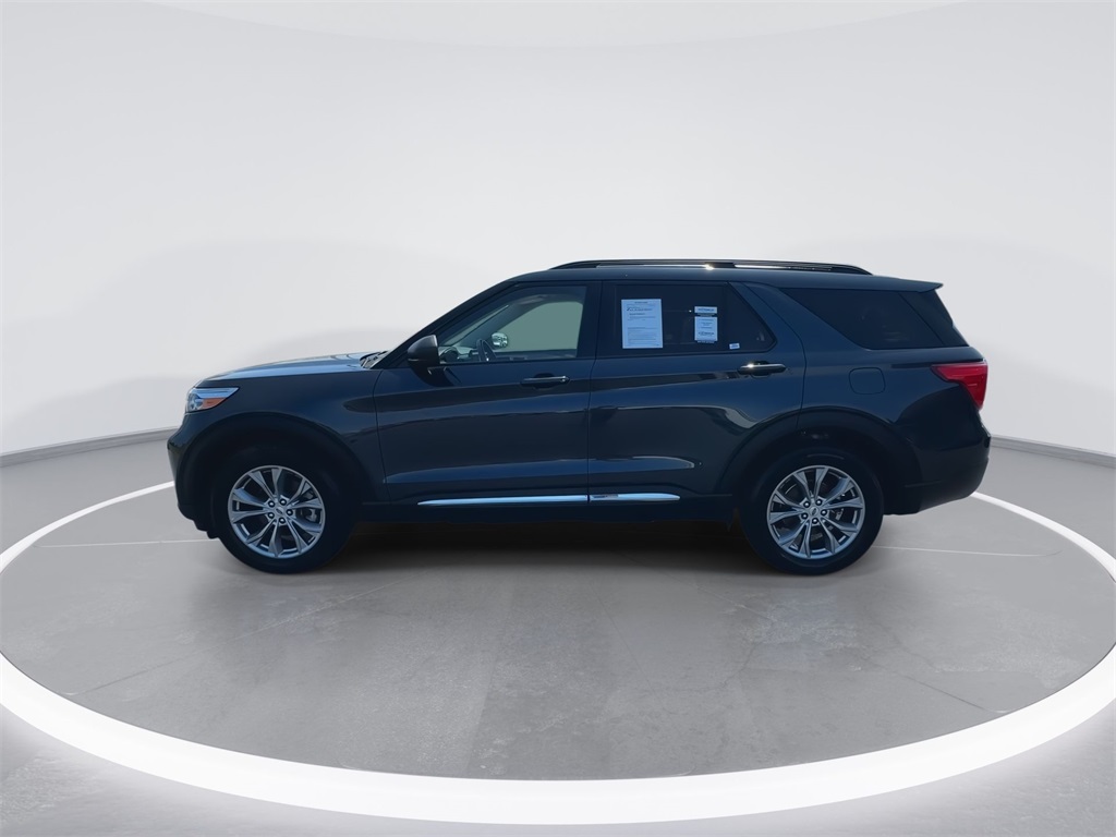 2023 Ford Explorer XLT photo 5