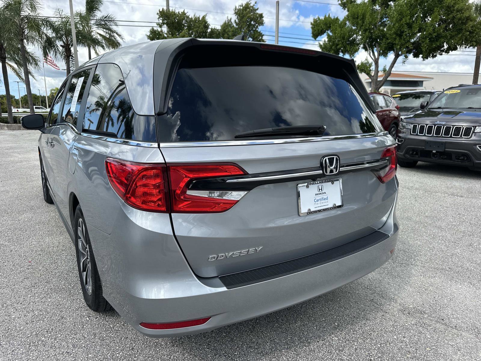 2024 Honda Odyssey EX-L photo 8