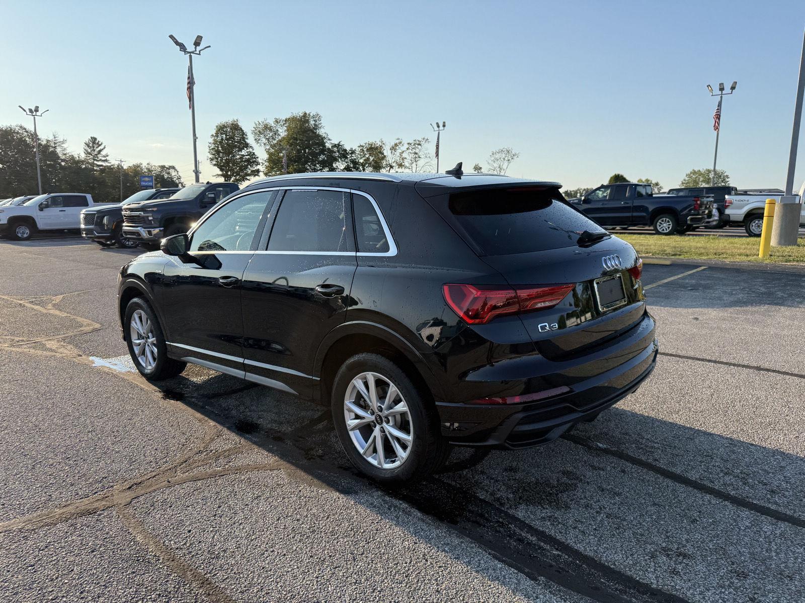 2021 Audi Q3 S line Premium photo 7