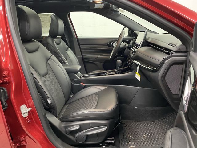 2025 Jeep Compass Latitude Altitude Special Edition photo 31