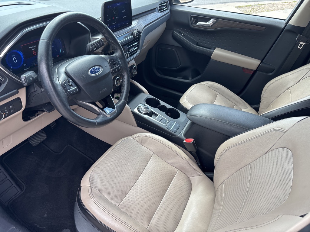 2020 Ford Escape Titanium photo 8