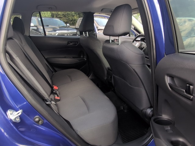 2022 Toyota Corolla Cross LE photo 43