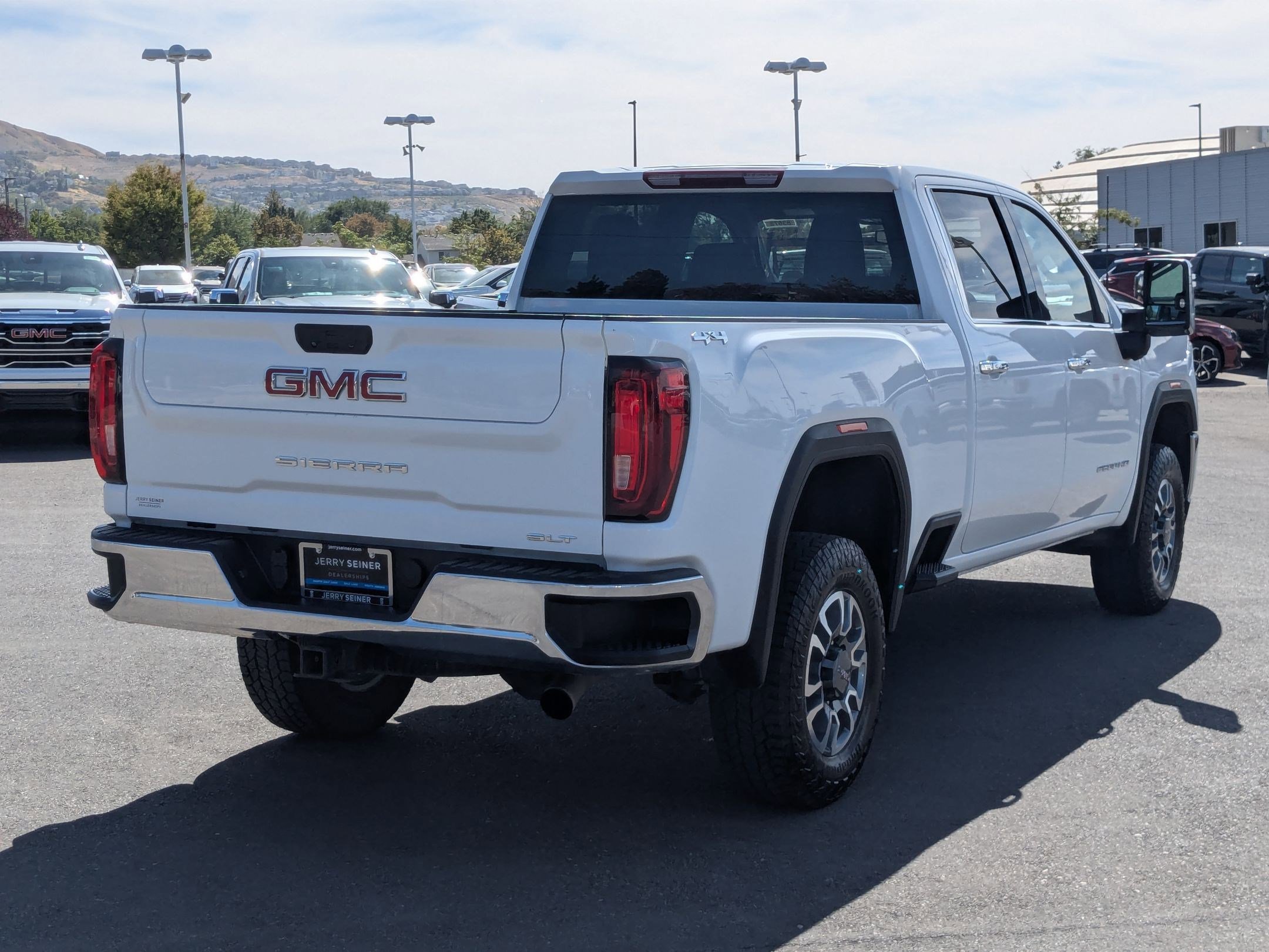 2022 Gmc Sierra HD SLT photo 4