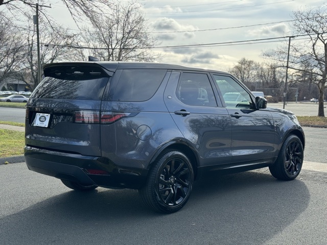 2024 Land Rover Discovery SE photo 3
