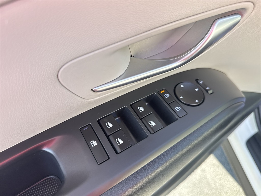 2025 Hyundai Tucson SEL photo 18