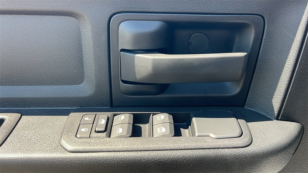 2025 Ram 3500 Tradesman photo 15