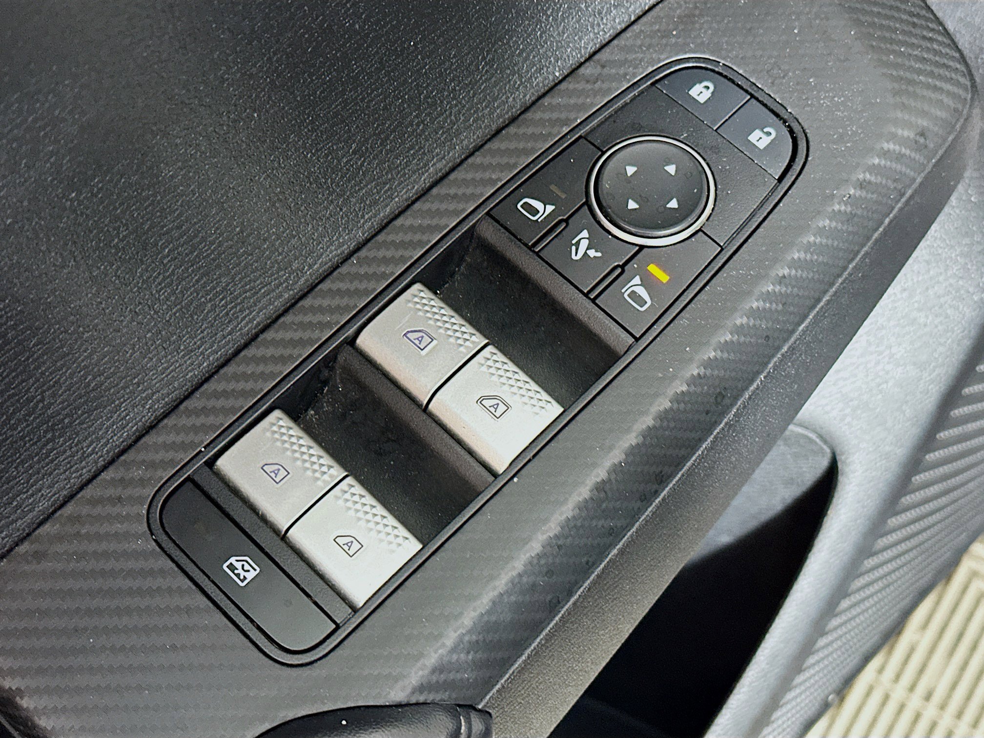 2024 Mitsubishi Outlander SE photo 15
