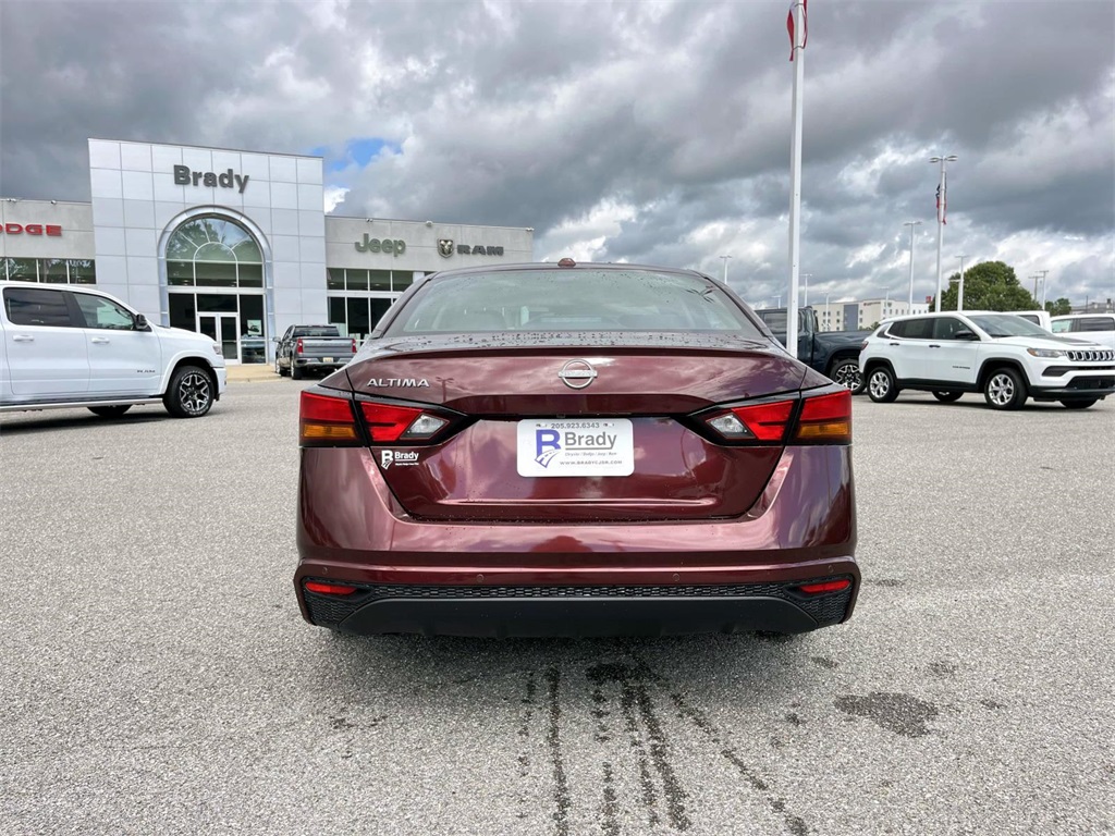 2025 Nissan Altima 2.5 SV photo 6