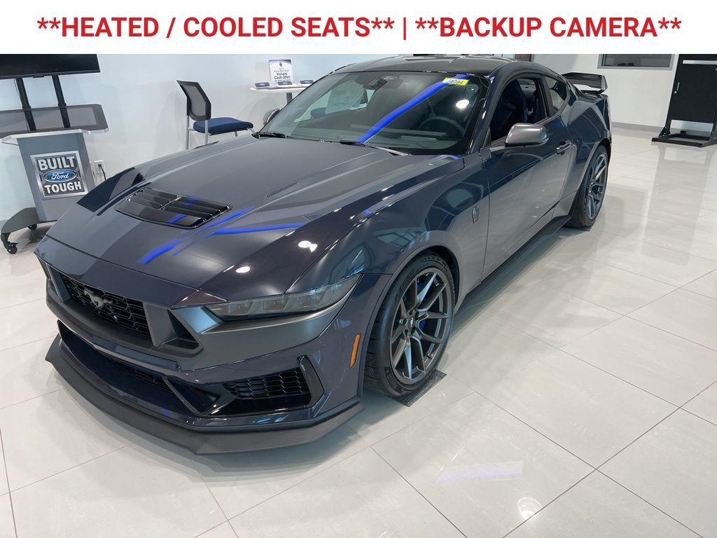 2025 Ford Mustang Dark Horse Premium photo 3