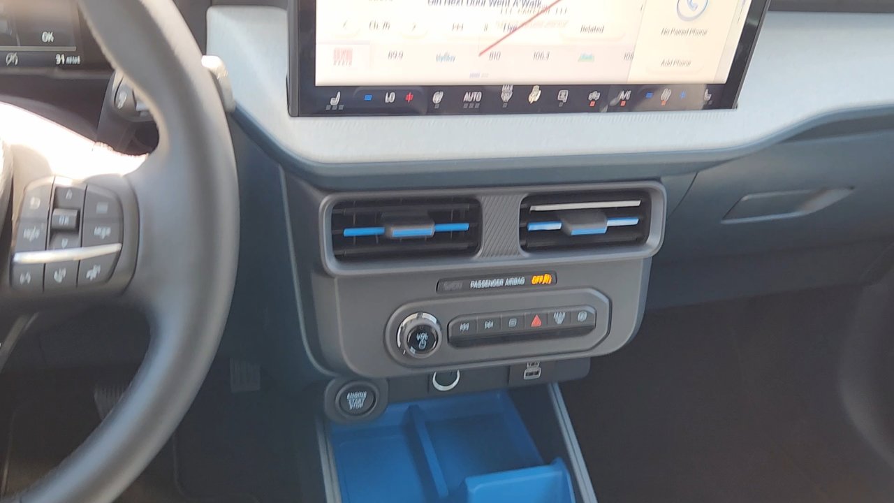 2025 Ford Maverick XLT photo 22