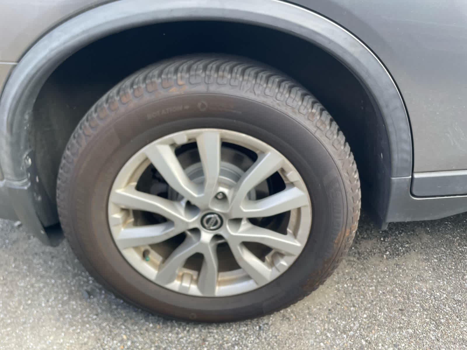 2019 Nissan Rogue SV AWD photo 4