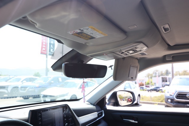 2022 Toyota Highlander XLE photo 10