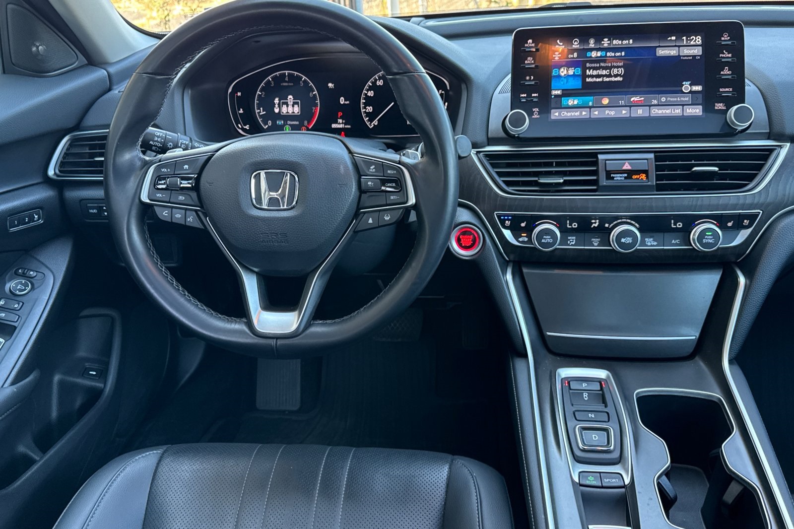 2022 Honda Accord Touring 2.0T photo 14