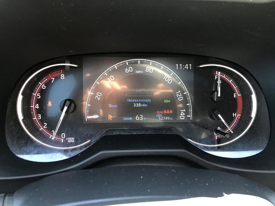 2023 Toyota RAV4 XLE photo 20