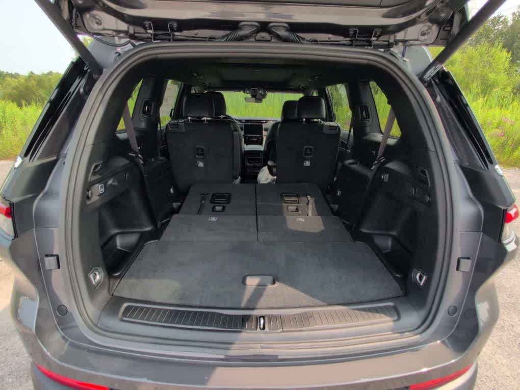 2025 Jeep Grand Cherokee Limited photo 11