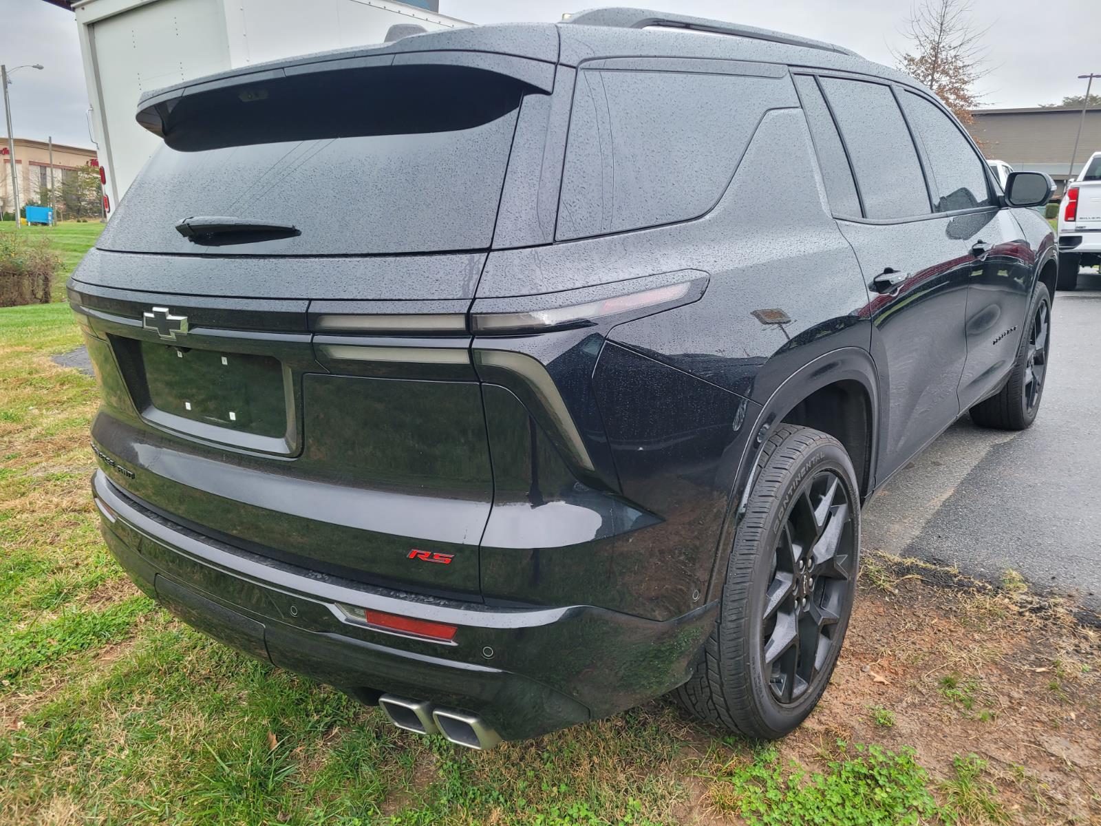 2024 Chevrolet Traverse RS photo 2