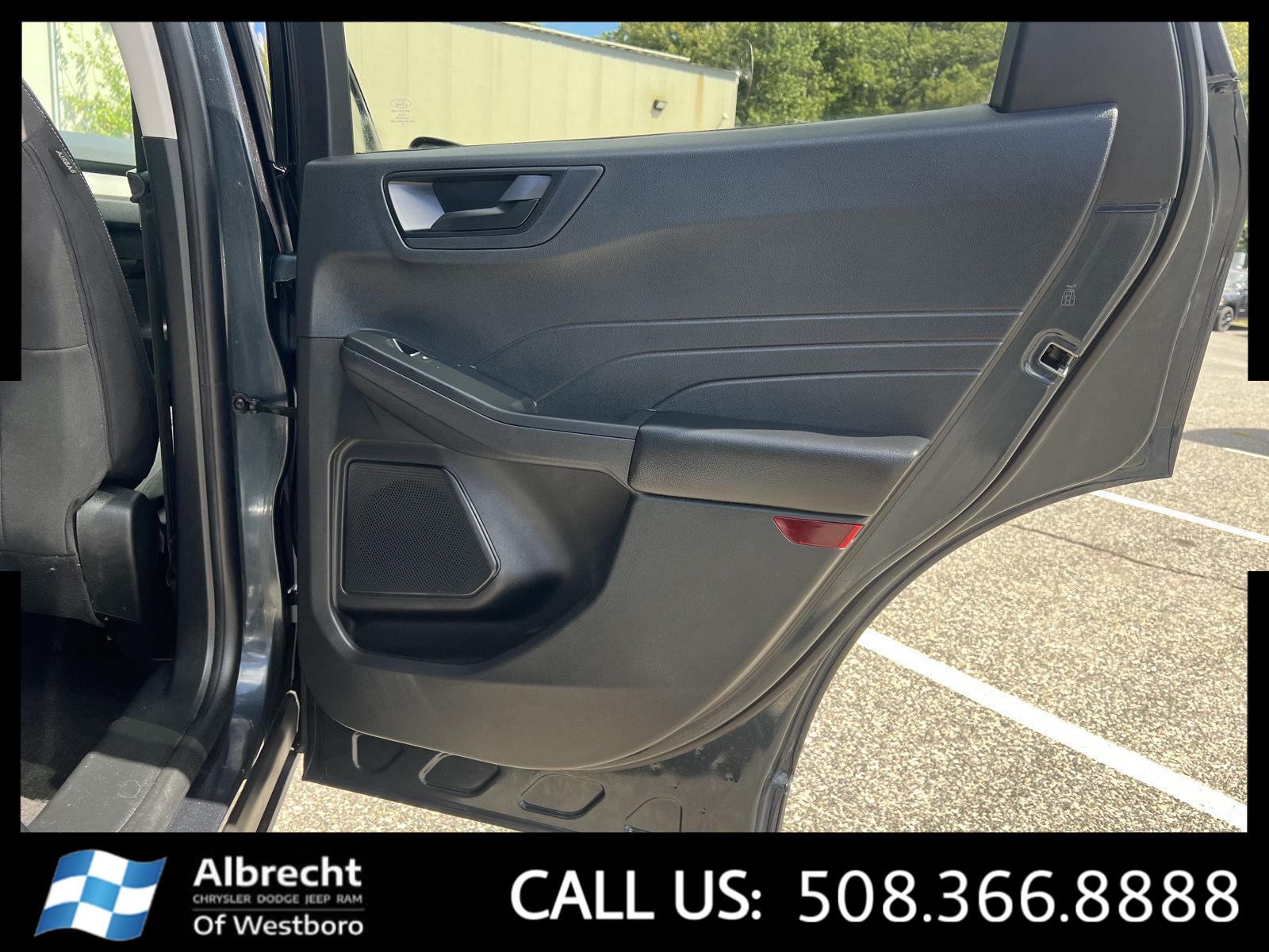 2022 Ford Escape SE photo 17