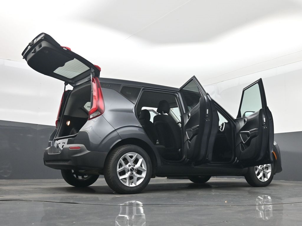 2022 Kia Soul LX photo 43