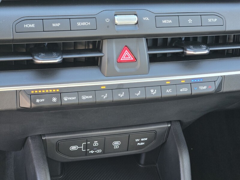 2025 Kia K4 LXS photo 18