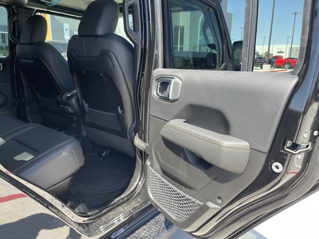 2025 Jeep Gladiator Sport photo 19