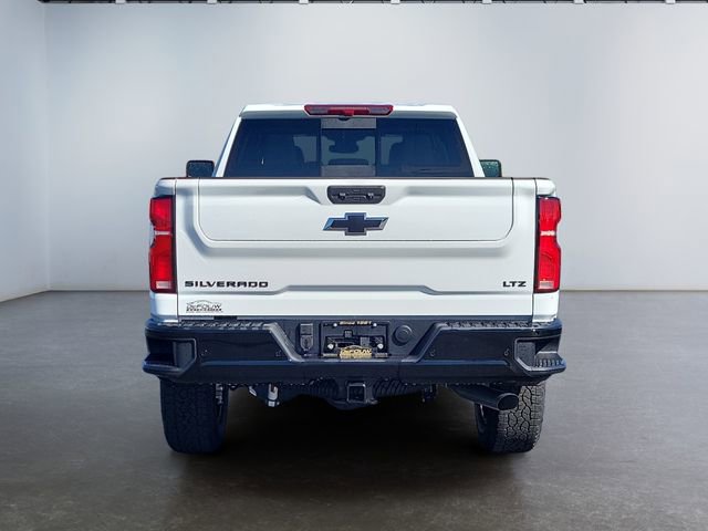 2026 Chevrolet Silverado 2500HD photo 4