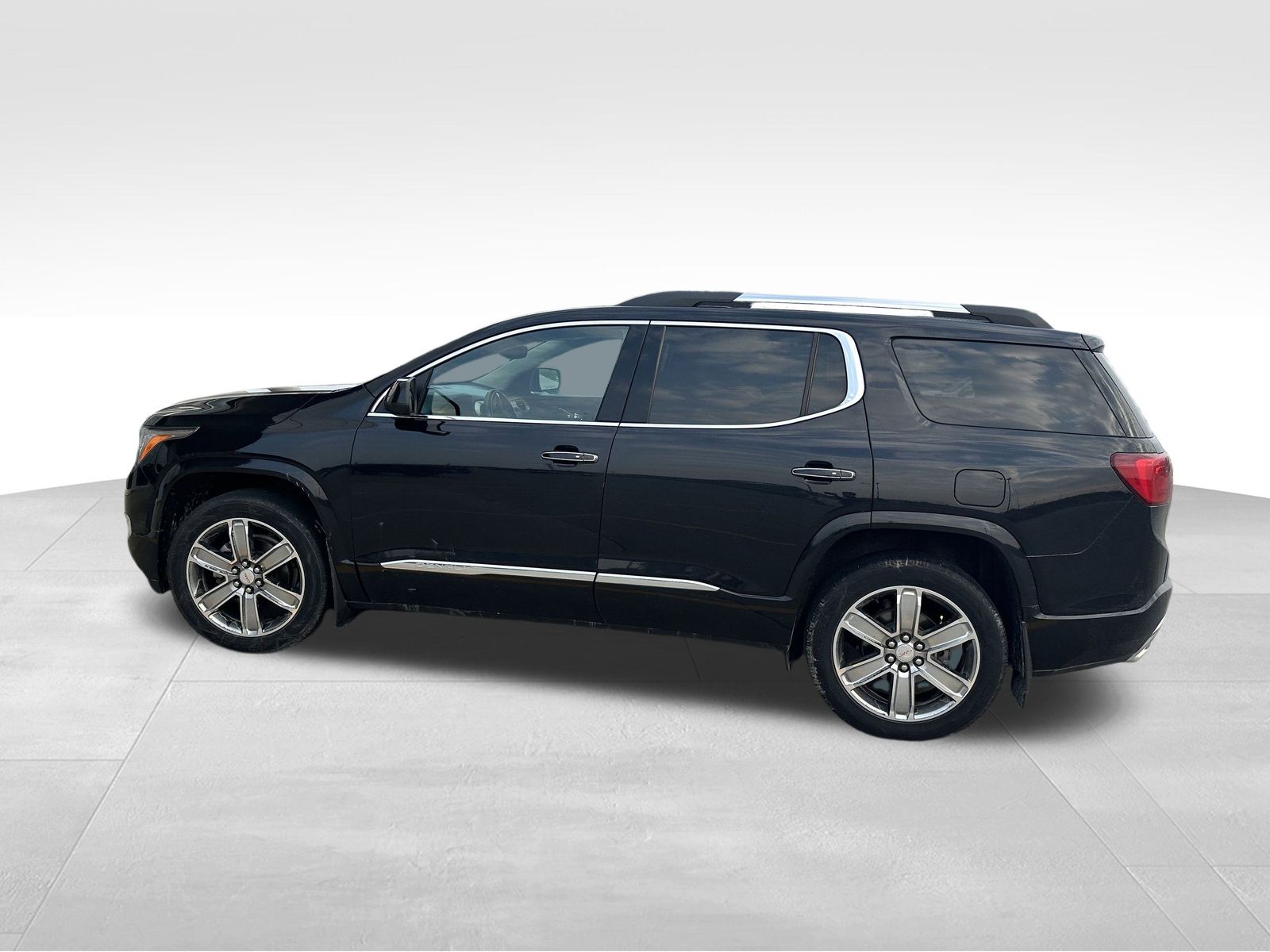 2017 Gmc Acadia Denali photo 3