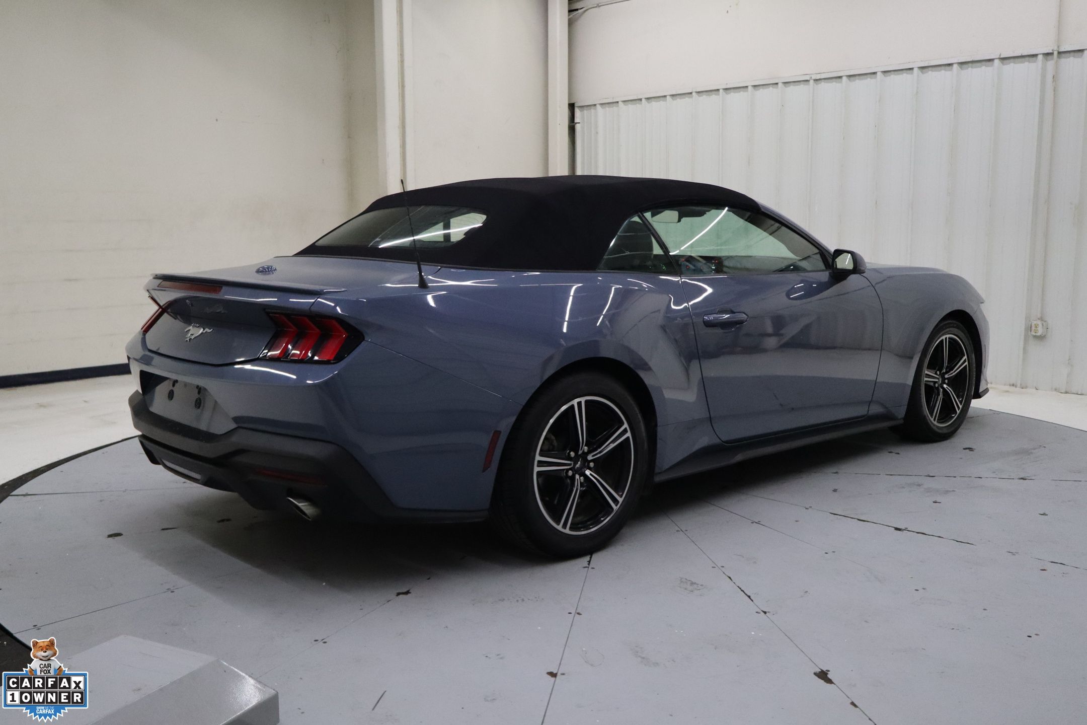 2024 Ford Mustang EcoBoost Premium photo 3