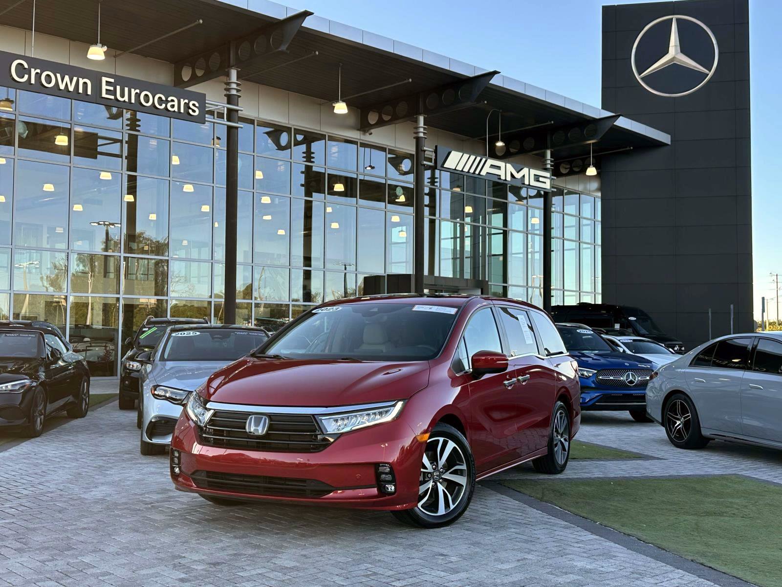 2023 Honda Odyssey Touring's photo