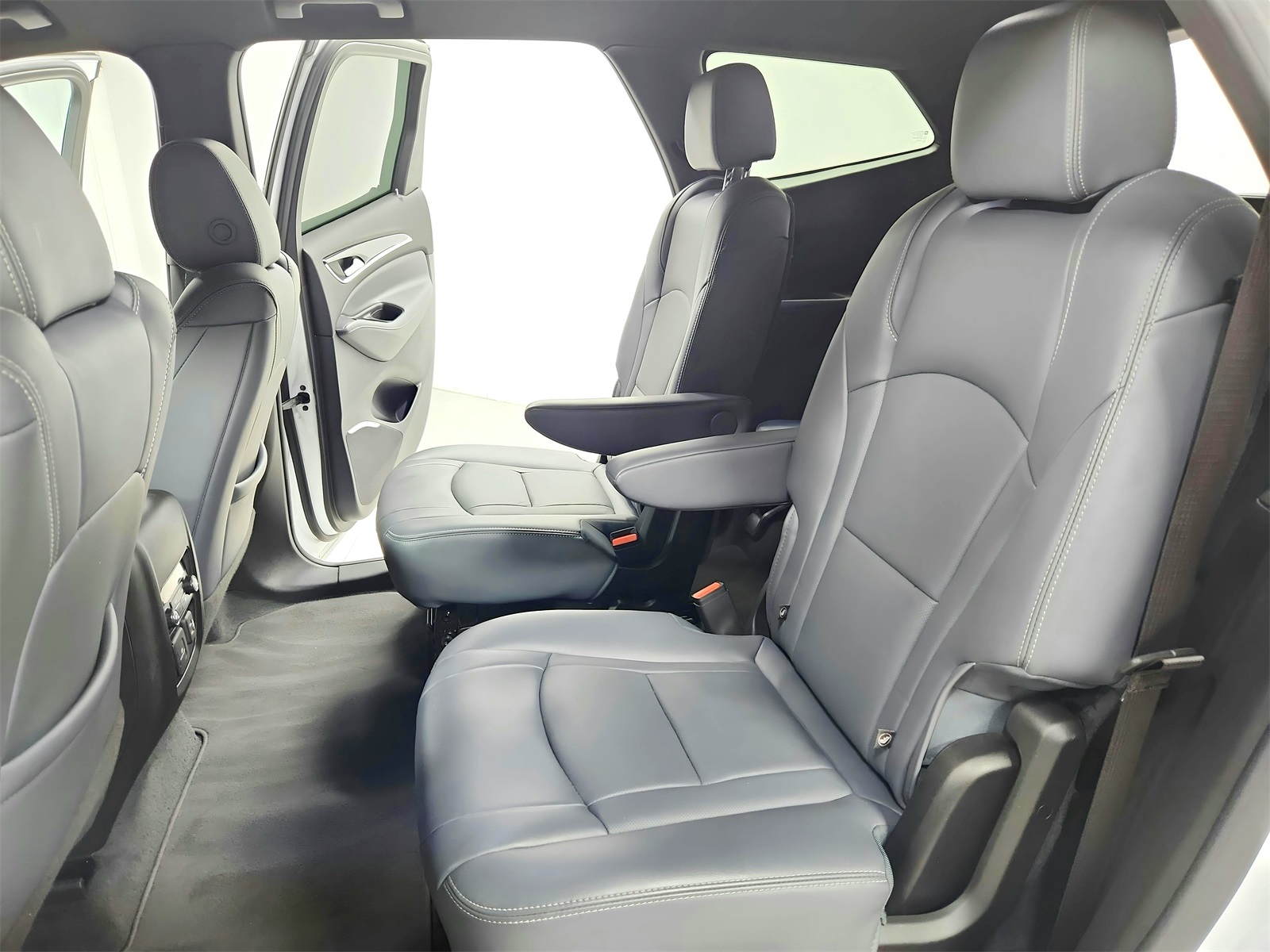 2024 Buick Enclave Premium photo 35