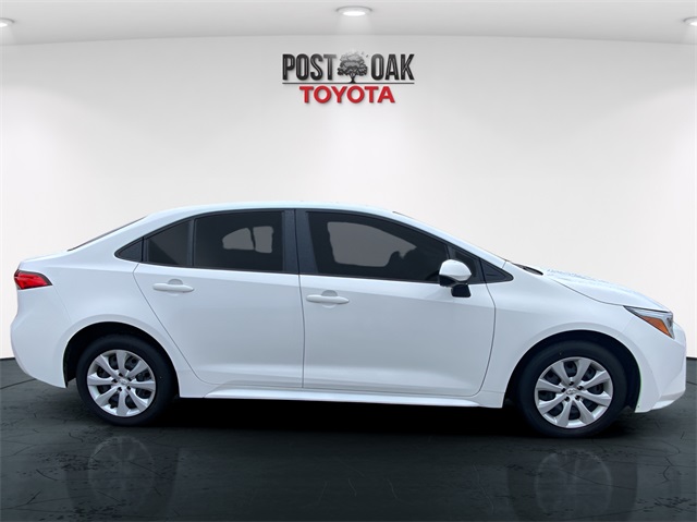 2024 Toyota Corolla Hybrid LE photo 8