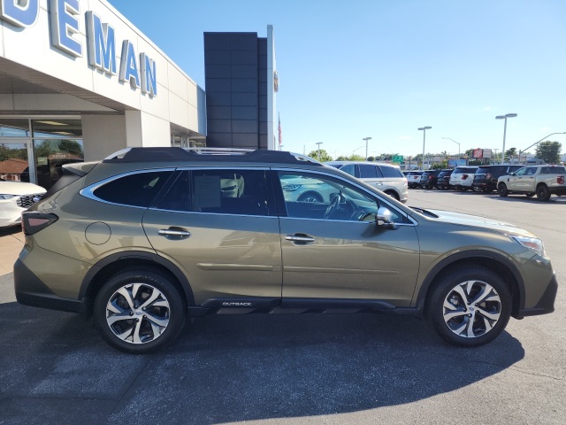 2021 Subaru Outback Touring XT photo 4