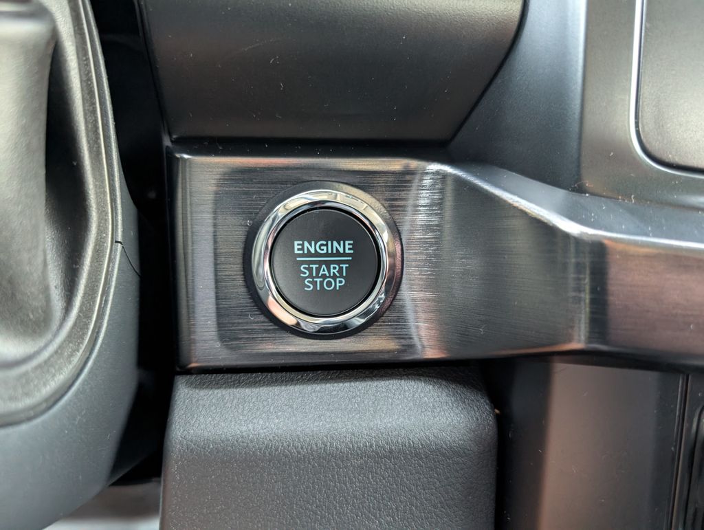2026 Ford F-250 Lariat photo 10