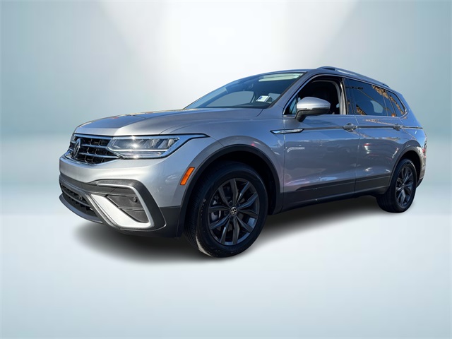 2022 Volkswagen Tiguan SE photo 2