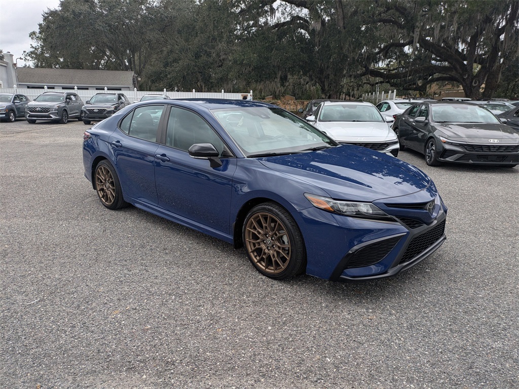 2023 Toyota Camry SE Nightshade's photo