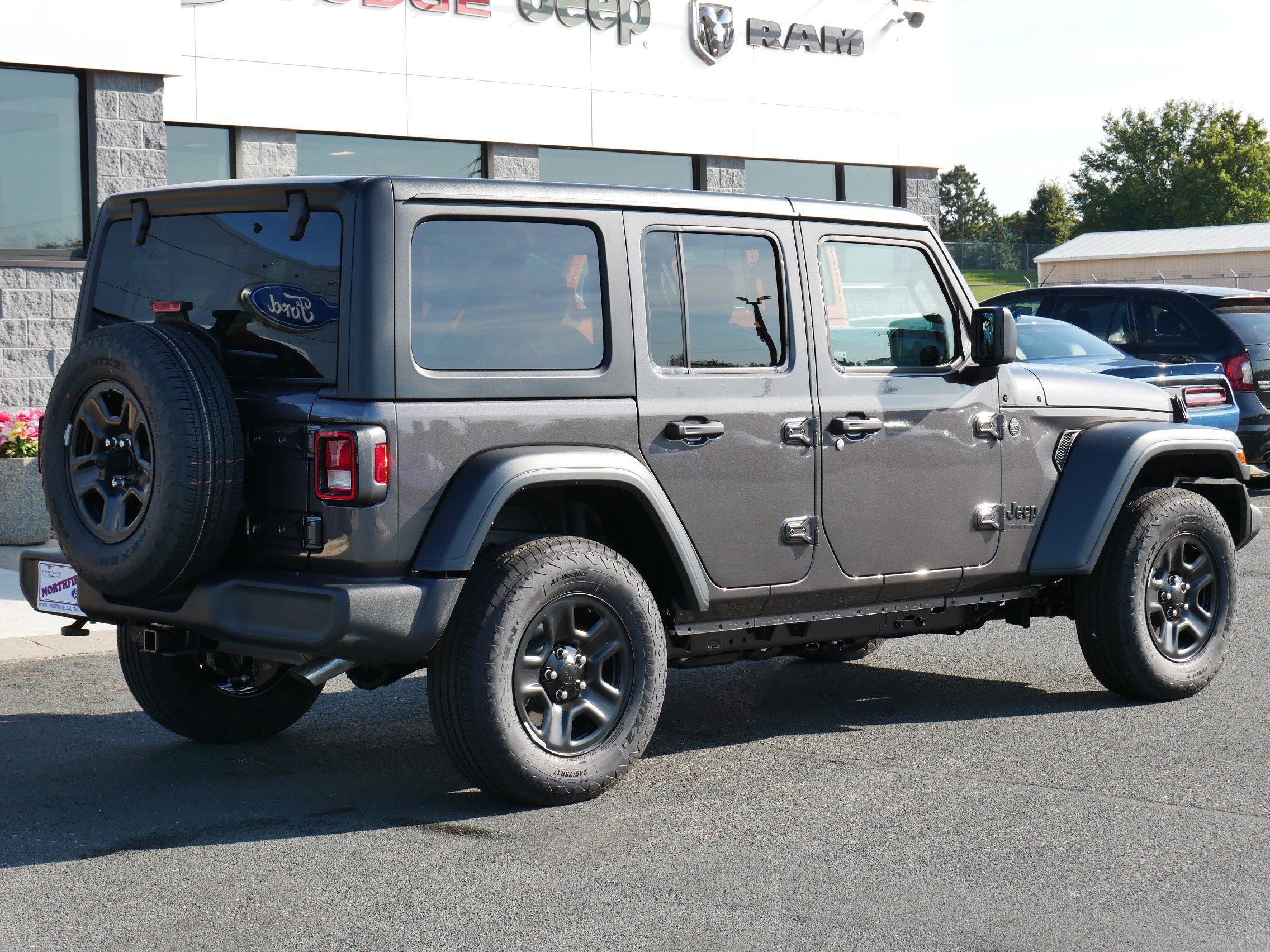 2025 Jeep Wrangler Sport photo 8