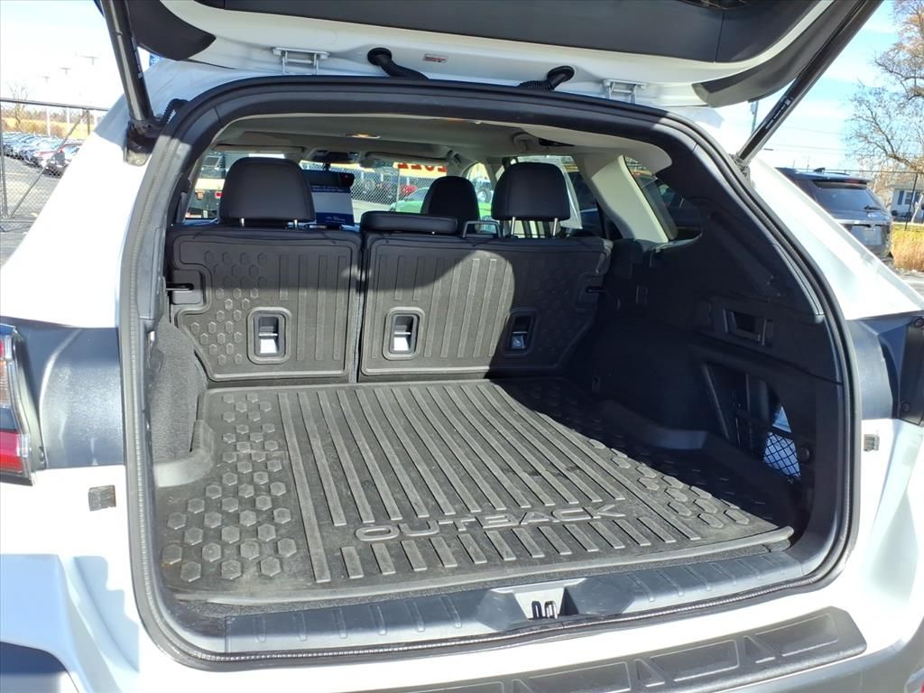 2022 SUBARU OUTBACK - Image 10